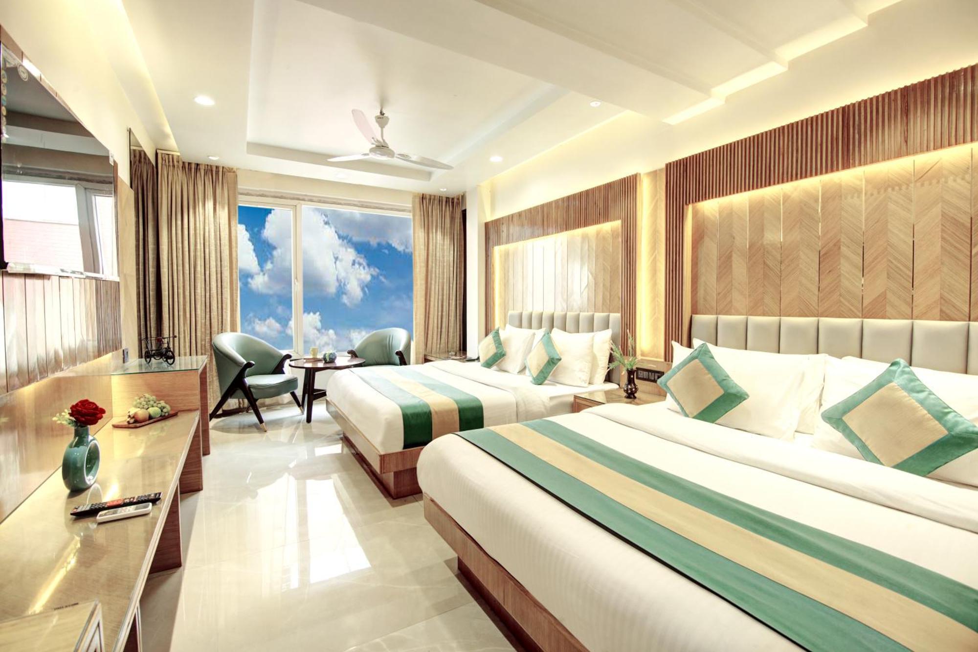 Hotel Krishna Plaza 'New Delhi' - By M S Hospitality Exterior foto
